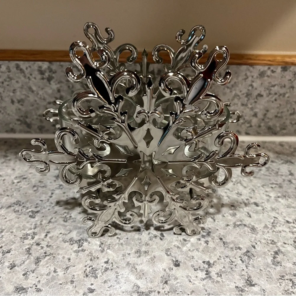 Rare PARTYLITE Silver Tone Snowflake Candle Holders - Picture 7 of 14